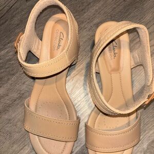Clarks Collection Women's Tan Ankle-Strap Sandals